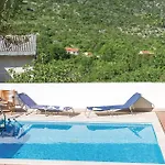 Two-bedroom In * Slivno (Split-Dalmatia)