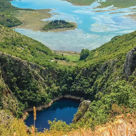 Ferienhaus Two-bedroom In Slivno (Split-Dalmatia)